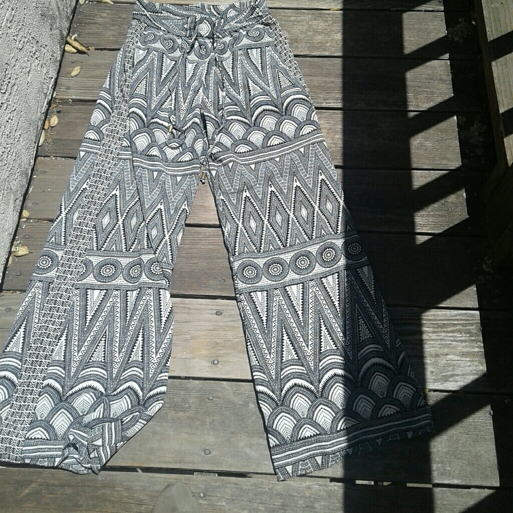 H&M Geometric Print Wide Leg Pants